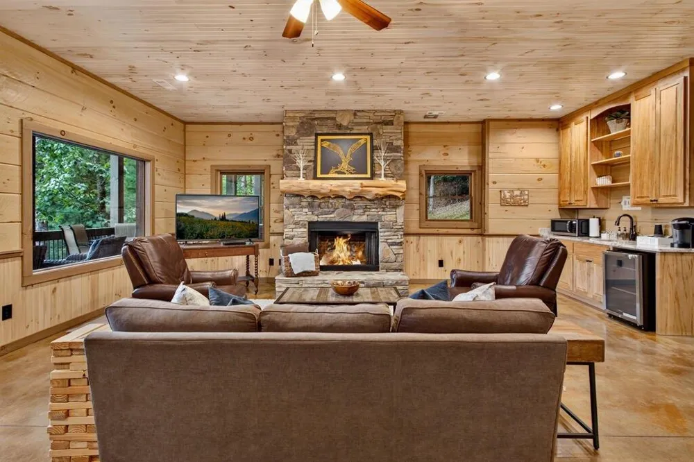 50 Broken Arrow Path Blue Ridge, GA 30513