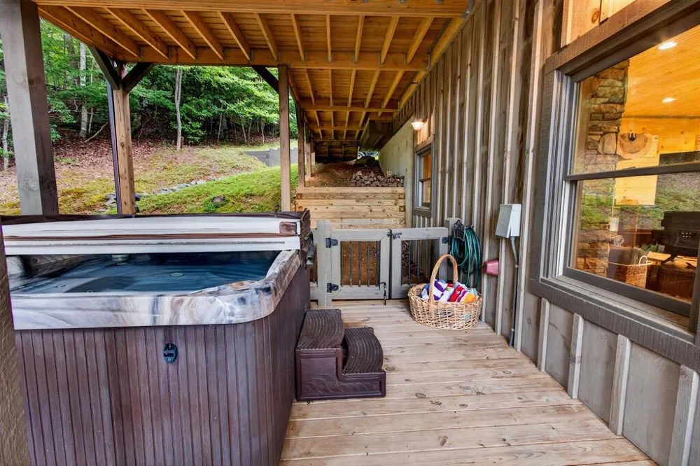 50 Broken Arrow Path Blue Ridge, GA 30513