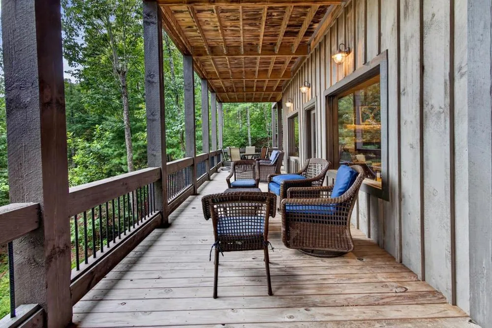 50 Broken Arrow Path Blue Ridge, GA 30513