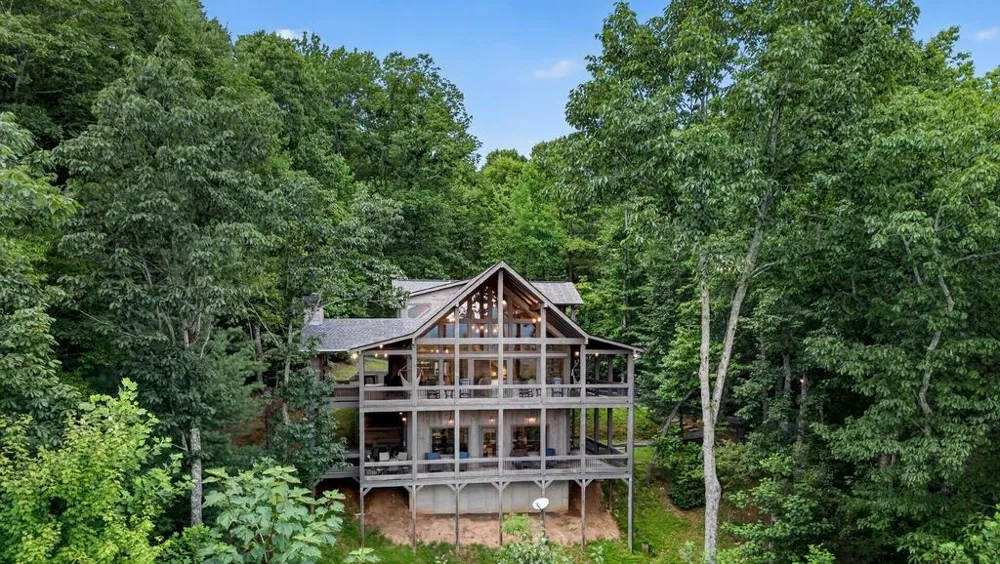 50 Broken Arrow Path Blue Ridge, GA 30513