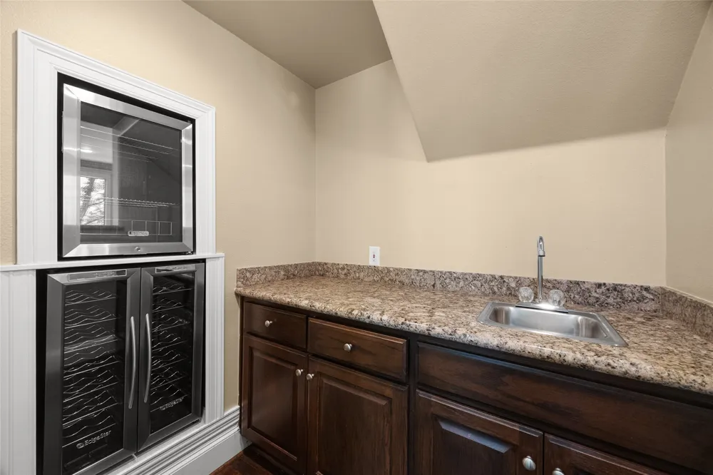 2409 Legend Drive Heath, TX 75032