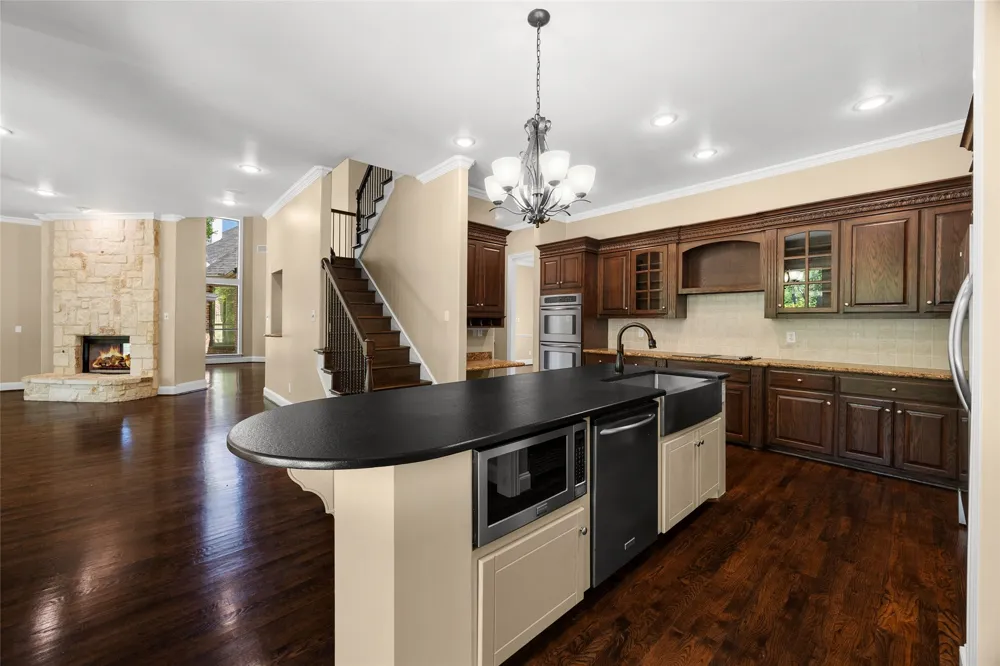 2409 Legend Drive Heath, TX 75032