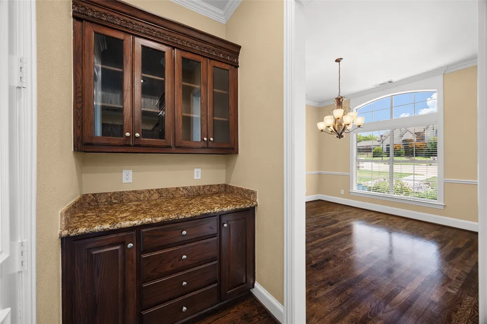 2409 Legend Drive Heath, TX 75032