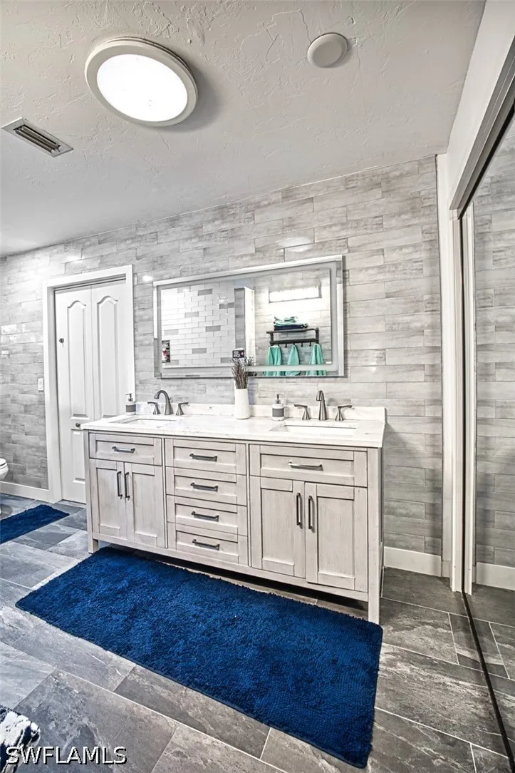 Outrigger Lane Naples, FL 34104