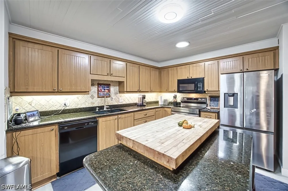 Outrigger Lane Naples, FL 34104