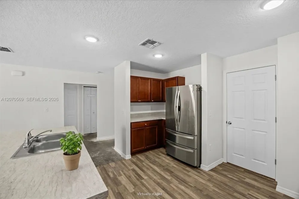 1671 SE Seashore Ln Port St. Lucie, FL 34983