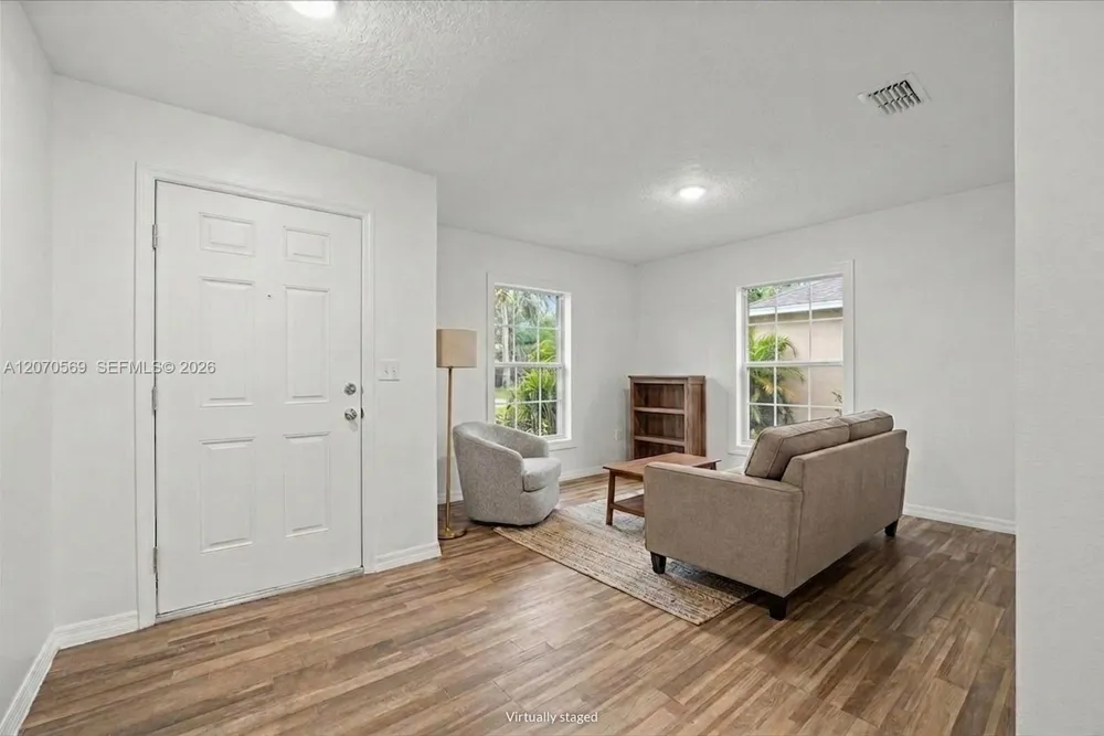 1671 SE Seashore Ln Port St. Lucie, FL 34983