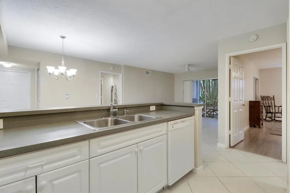 236 VILLAGE BOULEVARD #1106 Tequesta, FL 33469