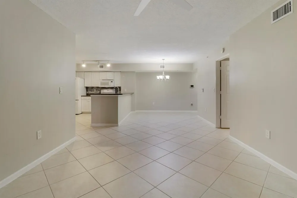 236 VILLAGE BOULEVARD #1106 Tequesta, FL 33469