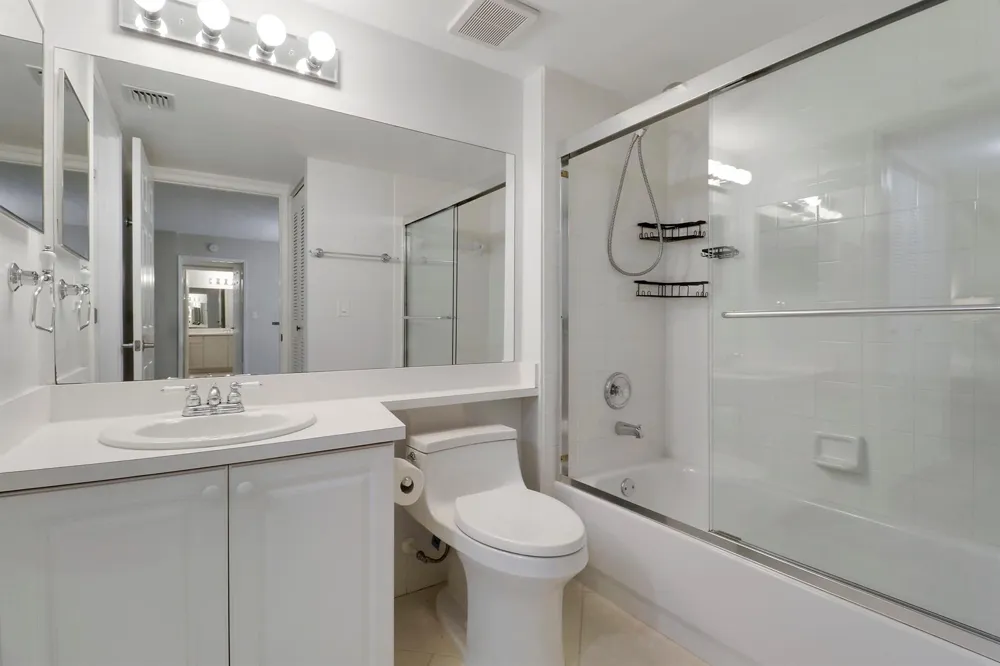 236 VILLAGE BOULEVARD #1106 Tequesta, FL 33469