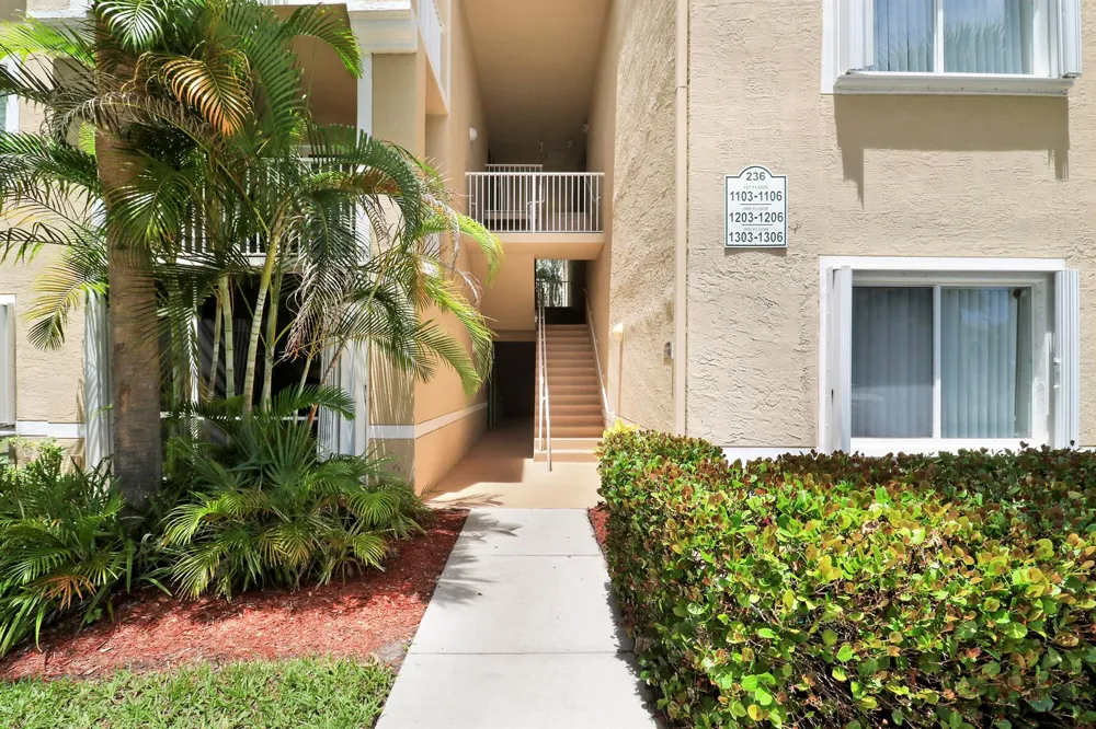 236 VILLAGE BOULEVARD #1106 Tequesta, FL 33469