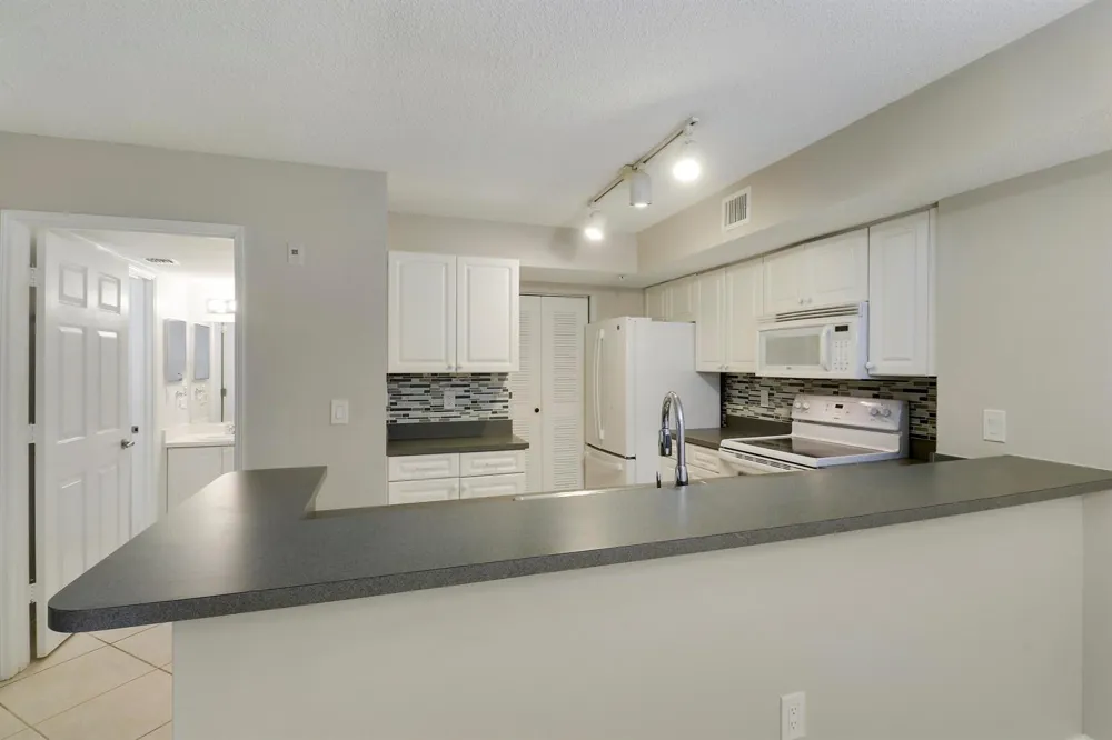 236 VILLAGE BOULEVARD #1106 Tequesta, FL 33469