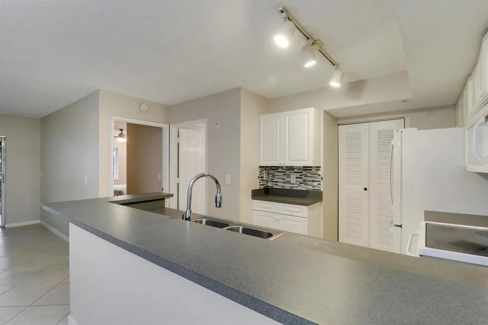 236 VILLAGE BOULEVARD #1106 Tequesta, FL 33469