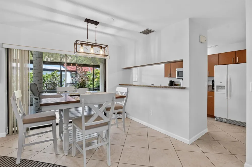 327 NW 36TH AVENUE Deerfield Beach, FL 33442