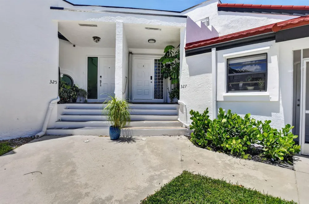 327 NW 36TH AVENUE Deerfield Beach, FL 33442