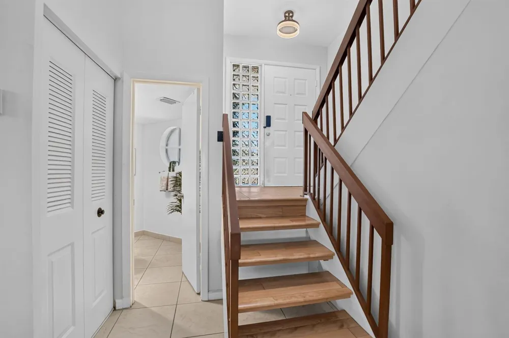 327 NW 36TH AVENUE Deerfield Beach, FL 33442