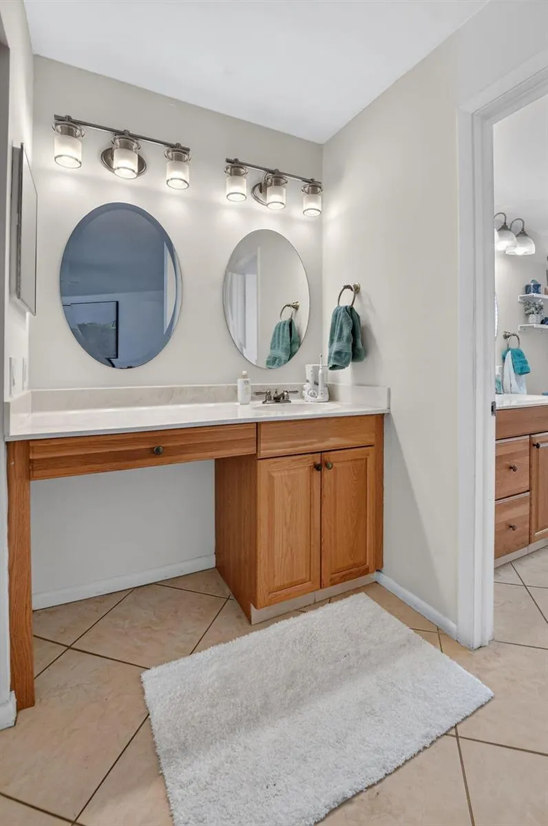 327 NW 36TH AVENUE Deerfield Beach, FL 33442
