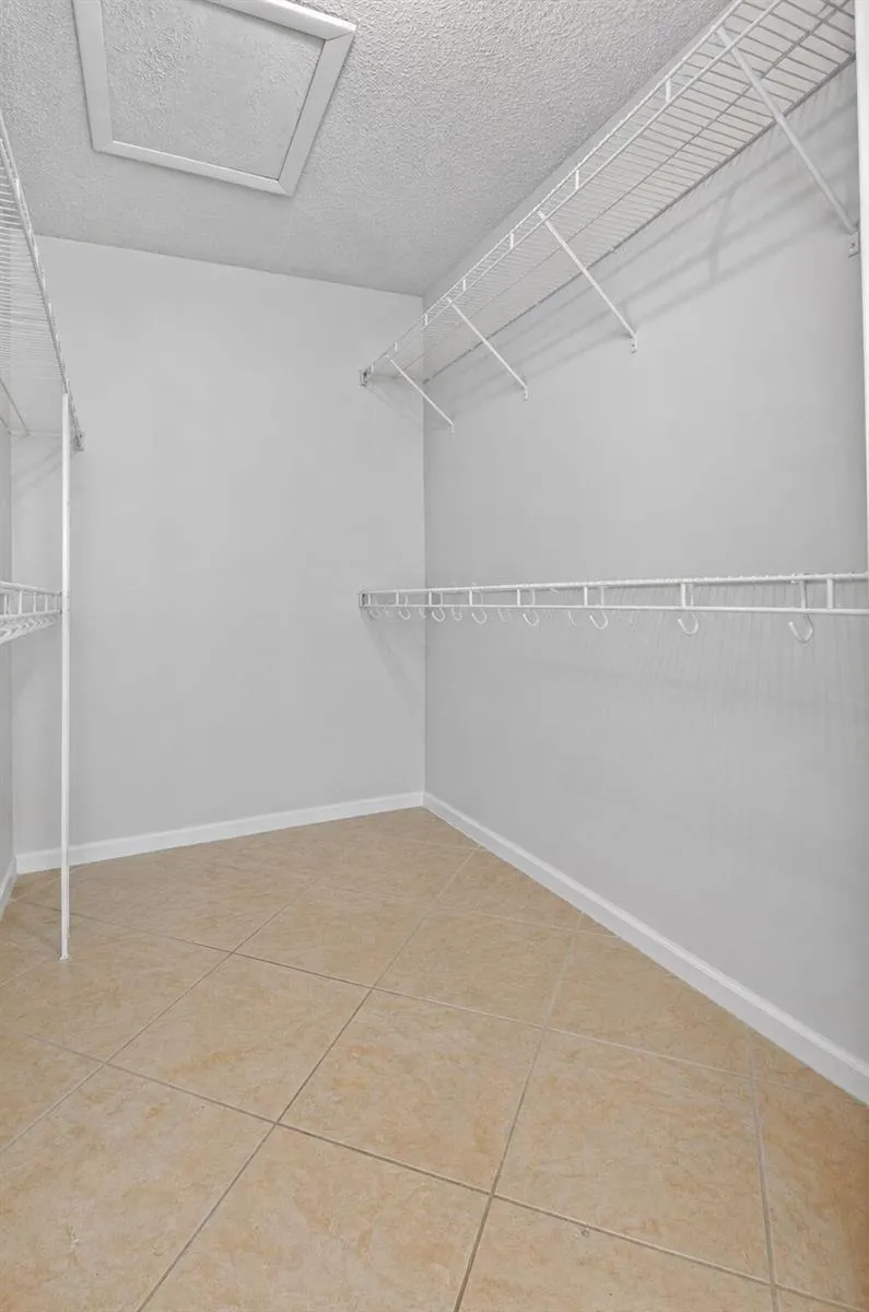 327 NW 36TH AVENUE Deerfield Beach, FL 33442