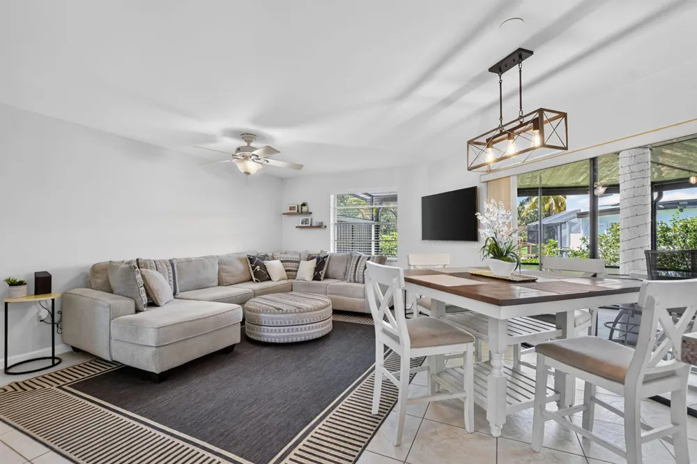 327 NW 36TH AVENUE Deerfield Beach, FL 33442