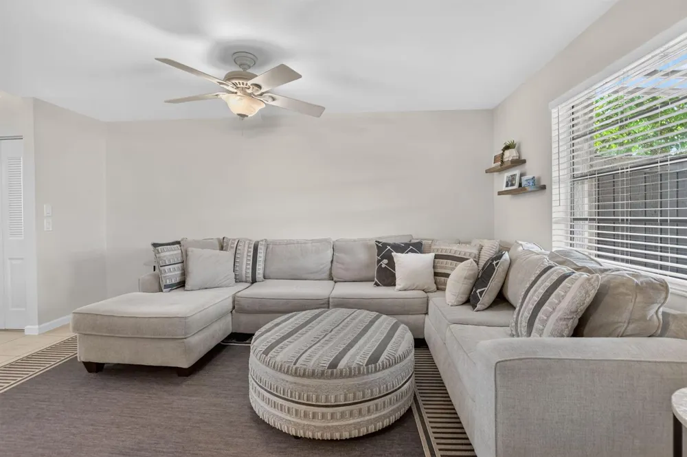 327 NW 36TH AVENUE Deerfield Beach, FL 33442