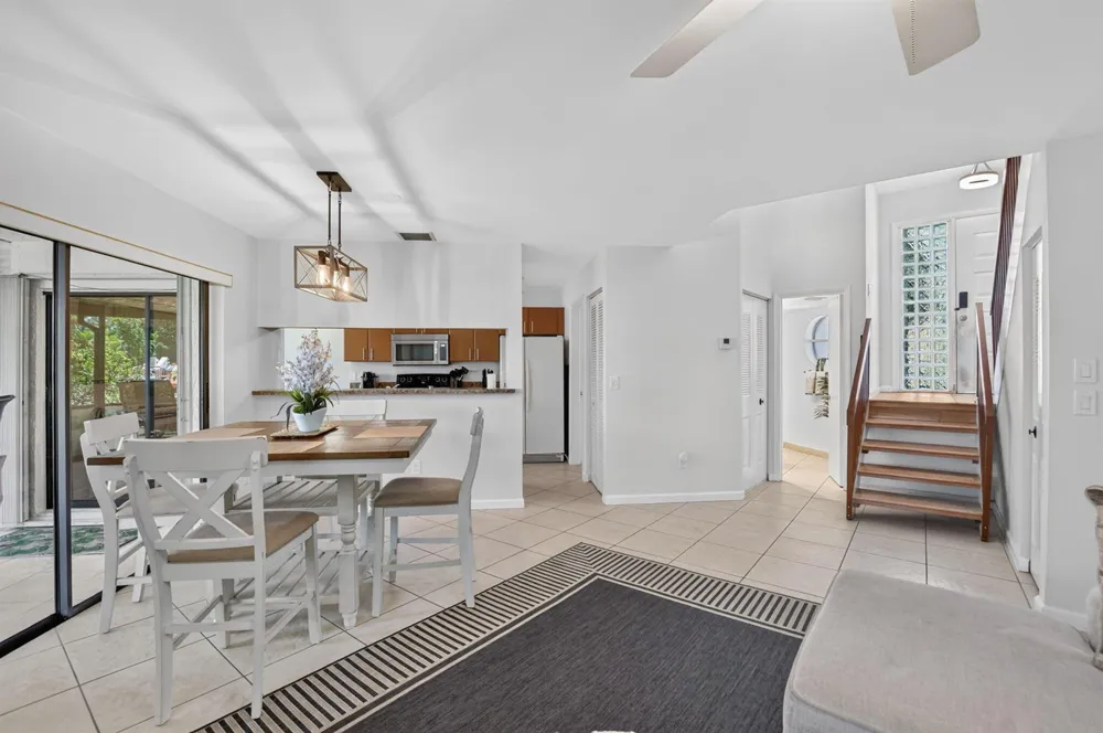 327 NW 36TH AVENUE Deerfield Beach, FL 33442