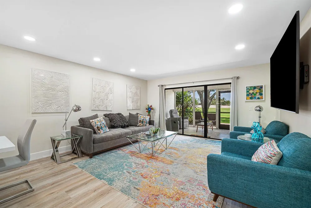 17 Southport Lane #E Boynton Beach, FL 33436