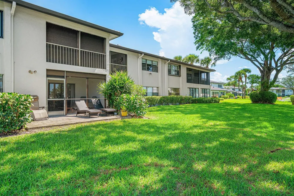 17 Southport Lane #E Boynton Beach, FL 33436