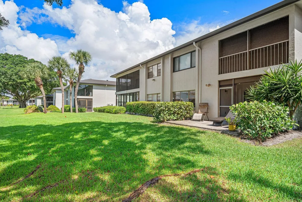 17 Southport Lane #E Boynton Beach, FL 33436