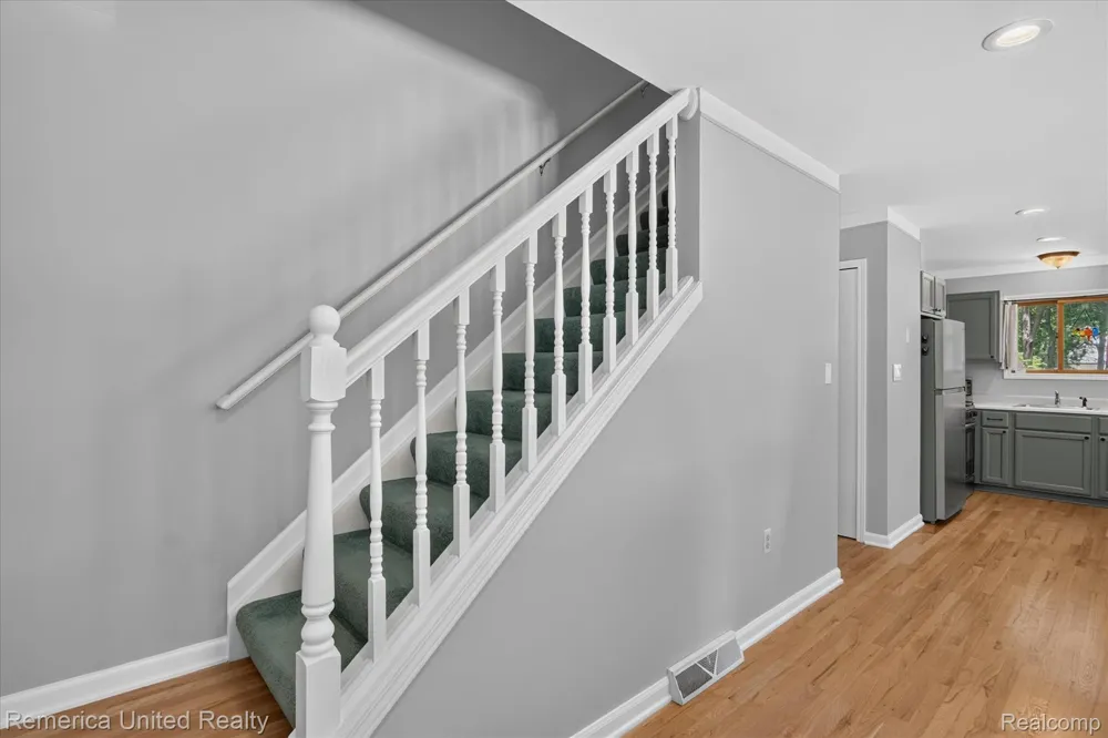 11521 Westshore Drive Putnam Township, MI 48169