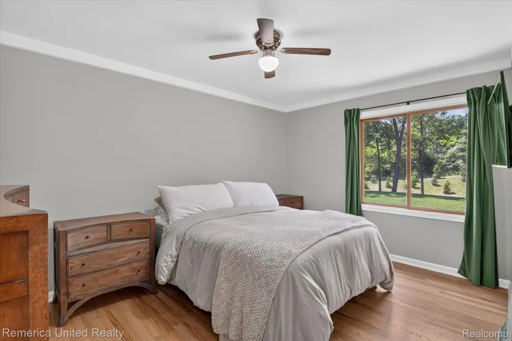 11521 Westshore Drive Putnam Township, MI 48169