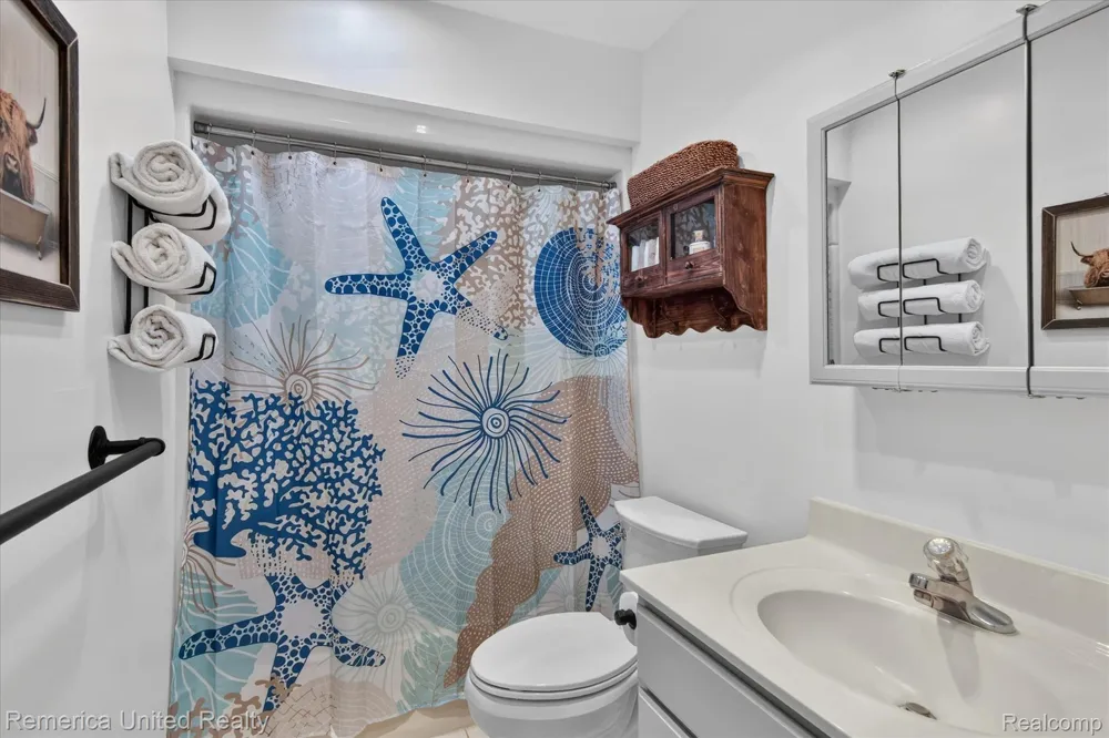 11521 Westshore Drive Putnam Township, MI 48169