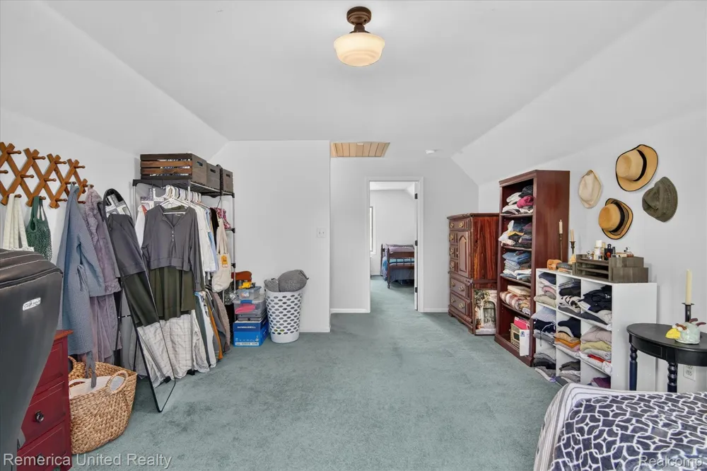 11521 Westshore Drive Putnam Township, MI 48169