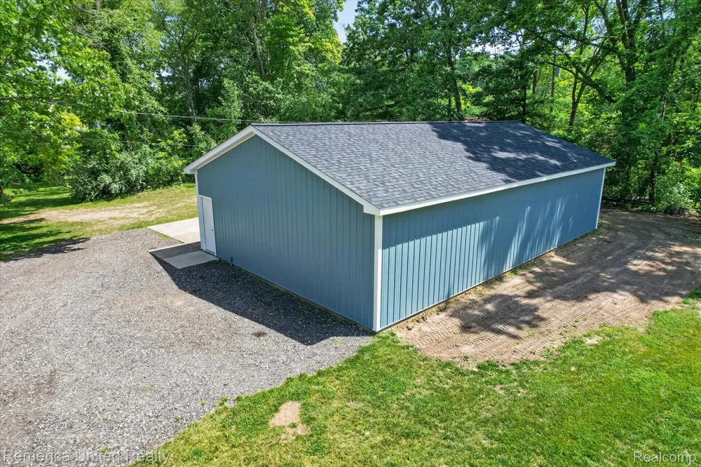 11521 Westshore Drive Putnam Township, MI 48169