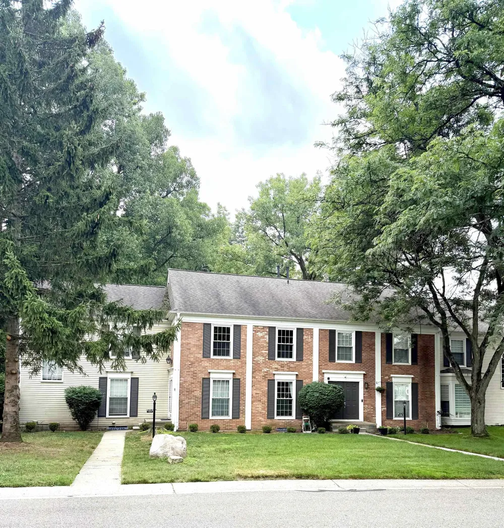 1328 Brook Lane Rochester Hills City, MI 48306