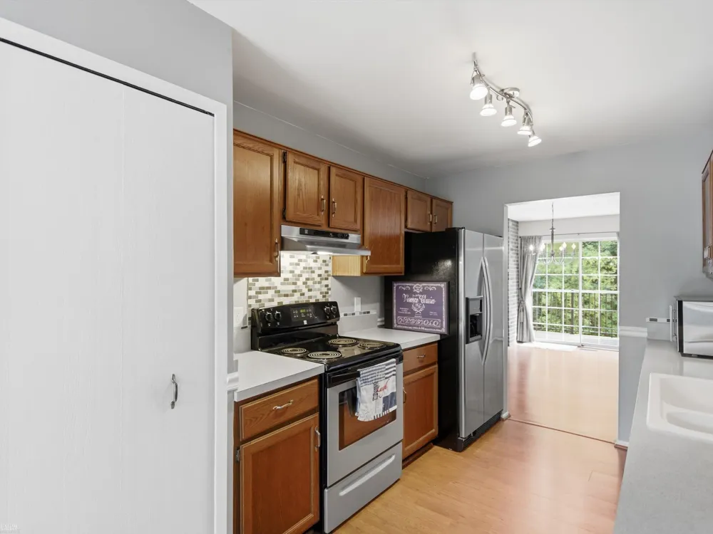1328 Brook Lane Rochester Hills City, MI 48306