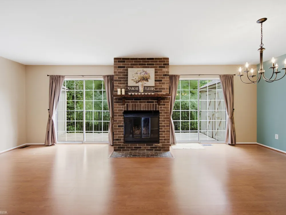 1328 Brook Lane Rochester Hills City, MI 48306