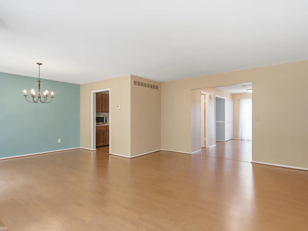 1328 Brook Lane Rochester Hills City, MI 48306