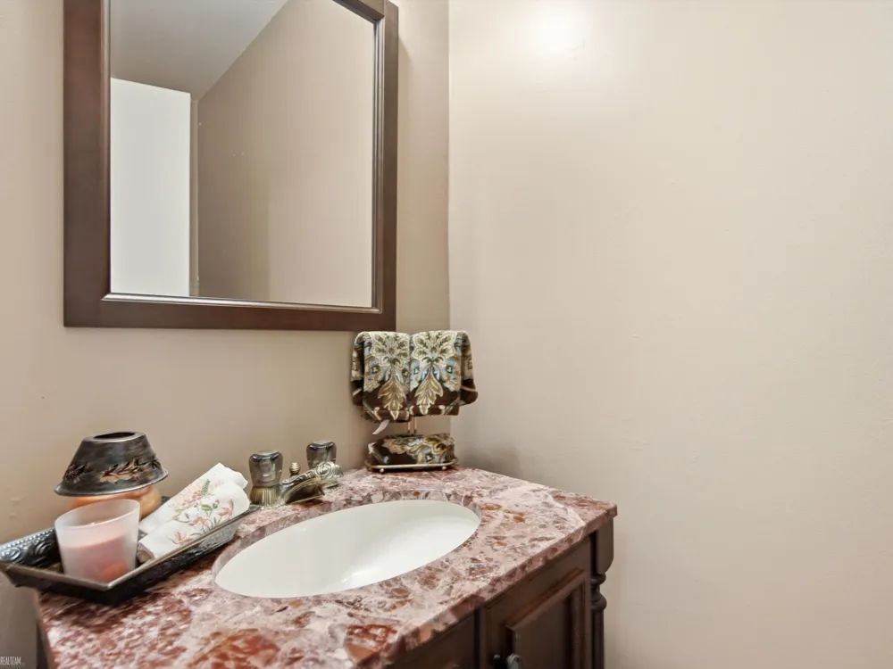 1328 Brook Lane Rochester Hills City, MI 48306