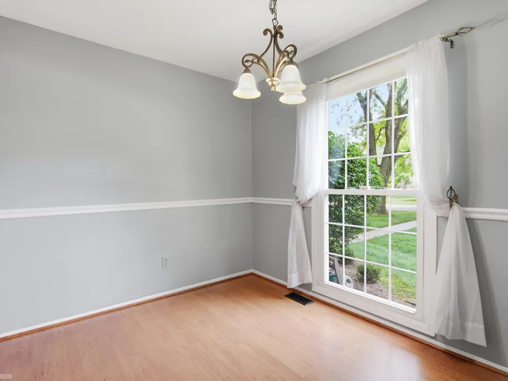 1328 Brook Lane Rochester Hills City, MI 48306