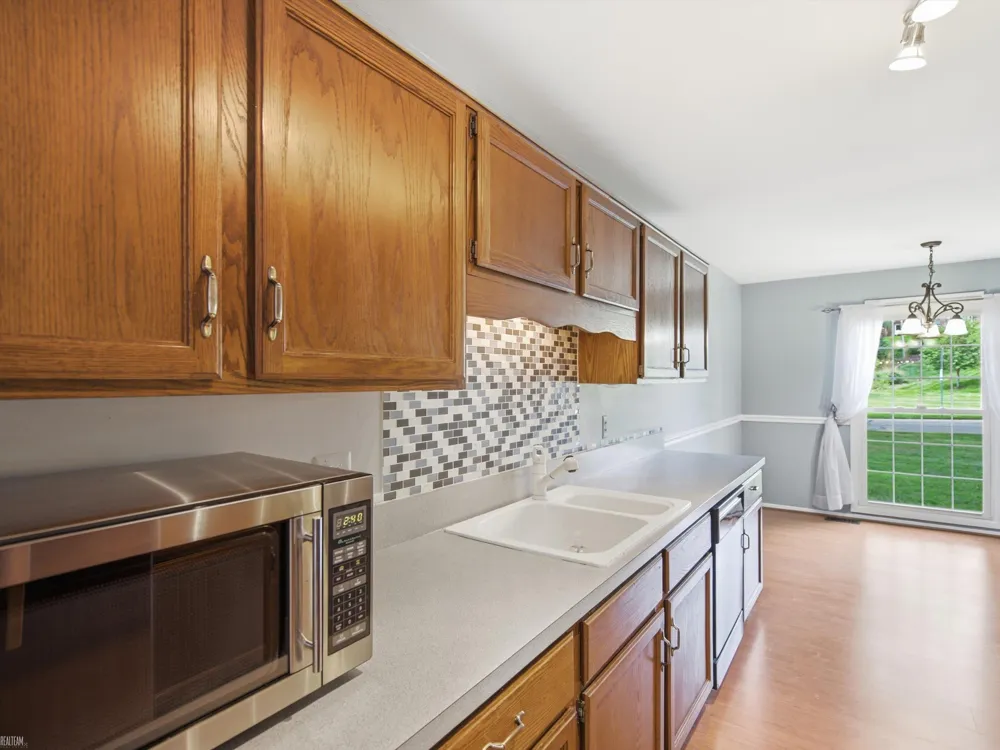 1328 Brook Lane Rochester Hills City, MI 48306