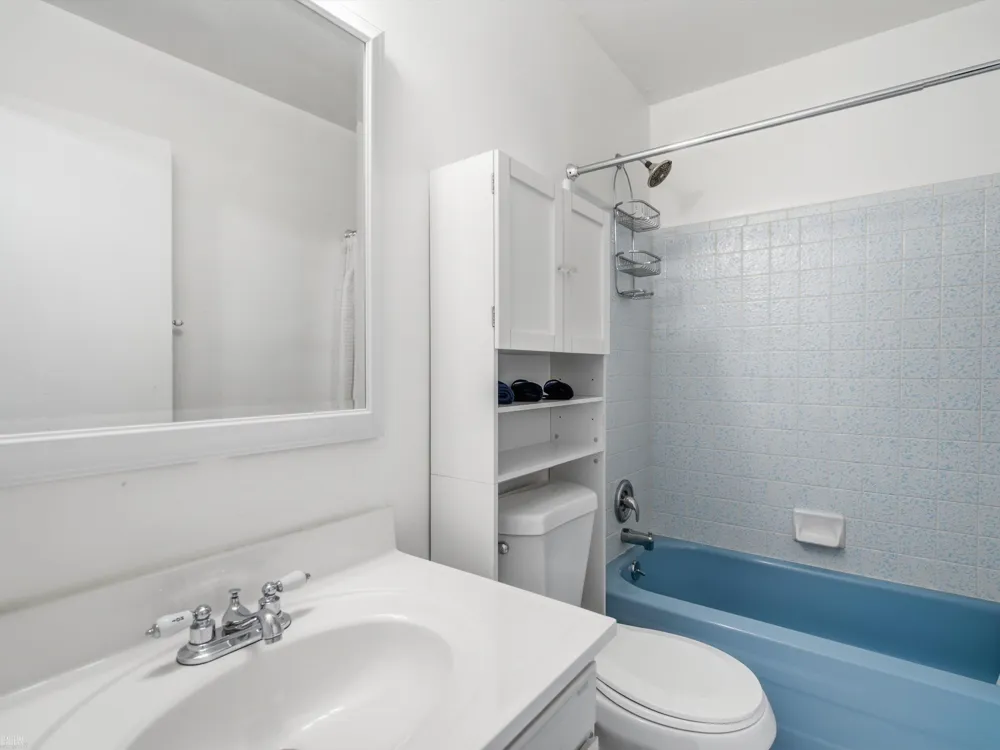 1328 Brook Lane Rochester Hills City, MI 48306