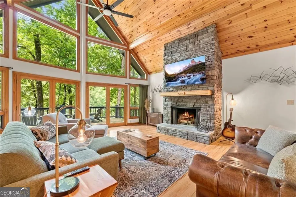 338 Woody Tucker RD Dawsonville, GA 30534