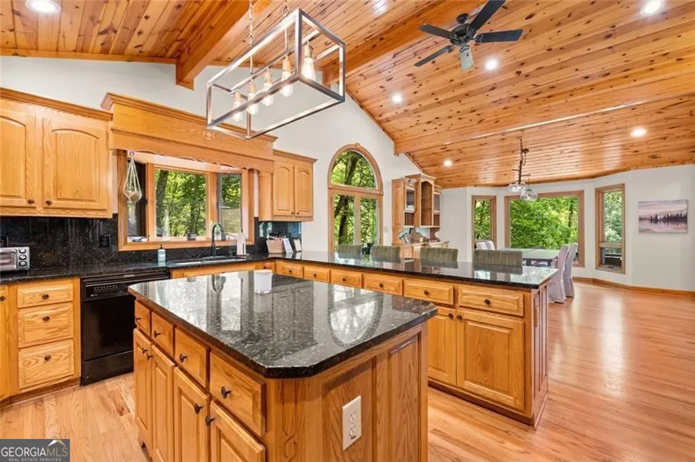 338 Woody Tucker RD Dawsonville, GA 30534