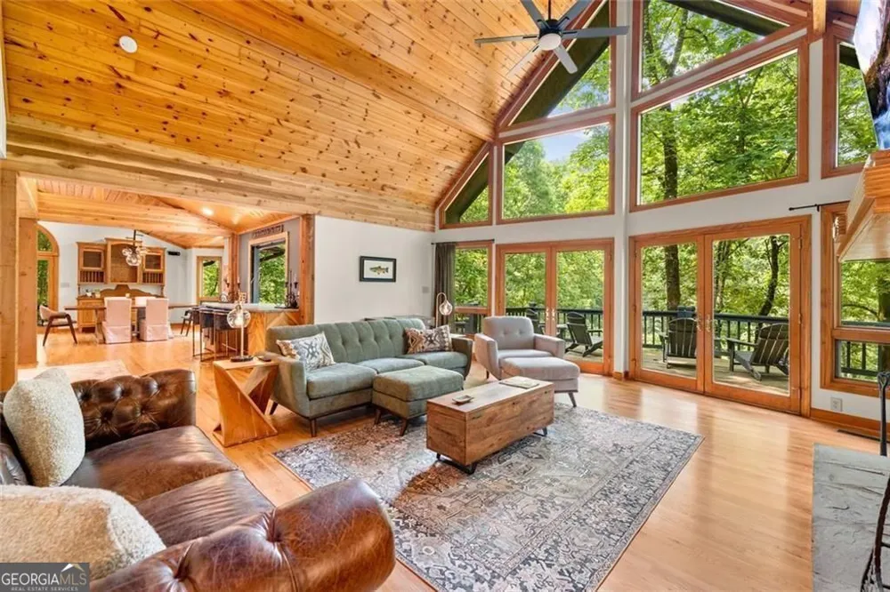 338 Woody Tucker RD Dawsonville, GA 30534