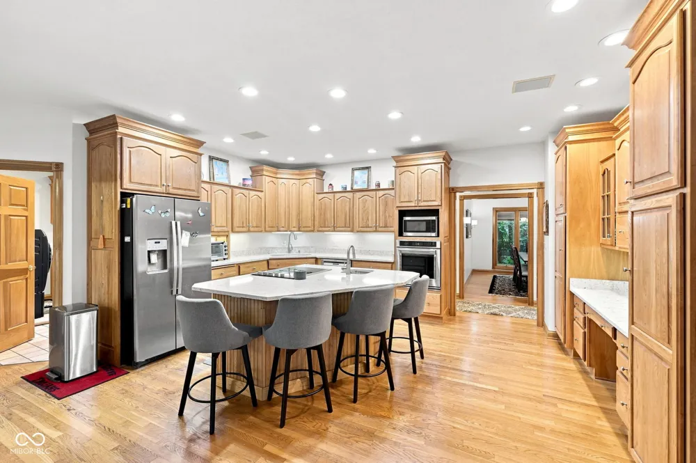 9337 Oak Creek Drive Mooresville, IN 46158