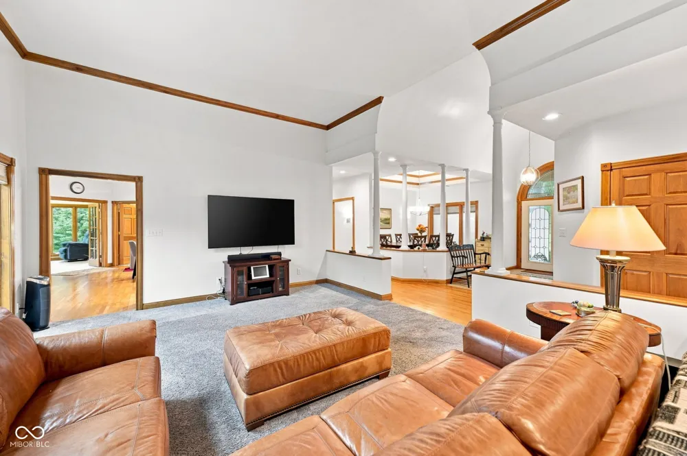 9337 Oak Creek Drive Mooresville, IN 46158