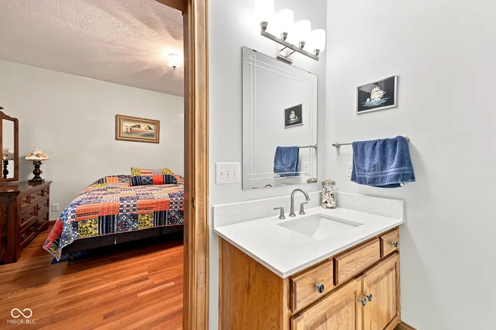 9337 Oak Creek Drive Mooresville, IN 46158