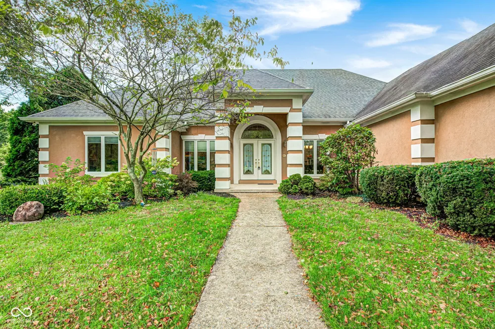 9337 Oak Creek Drive Mooresville, IN 46158