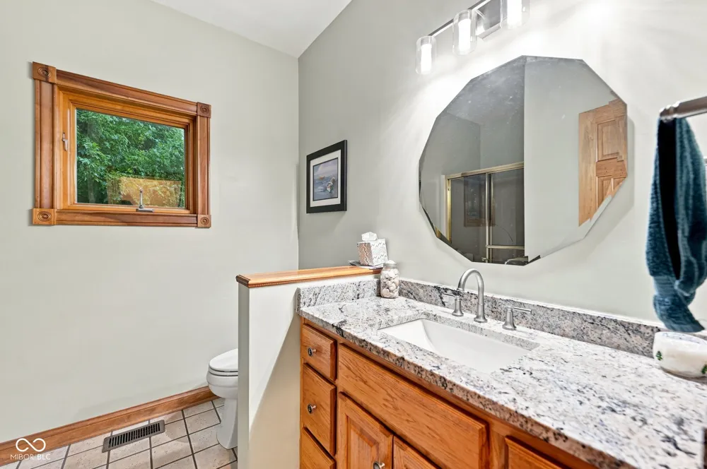 9337 Oak Creek Drive Mooresville, IN 46158