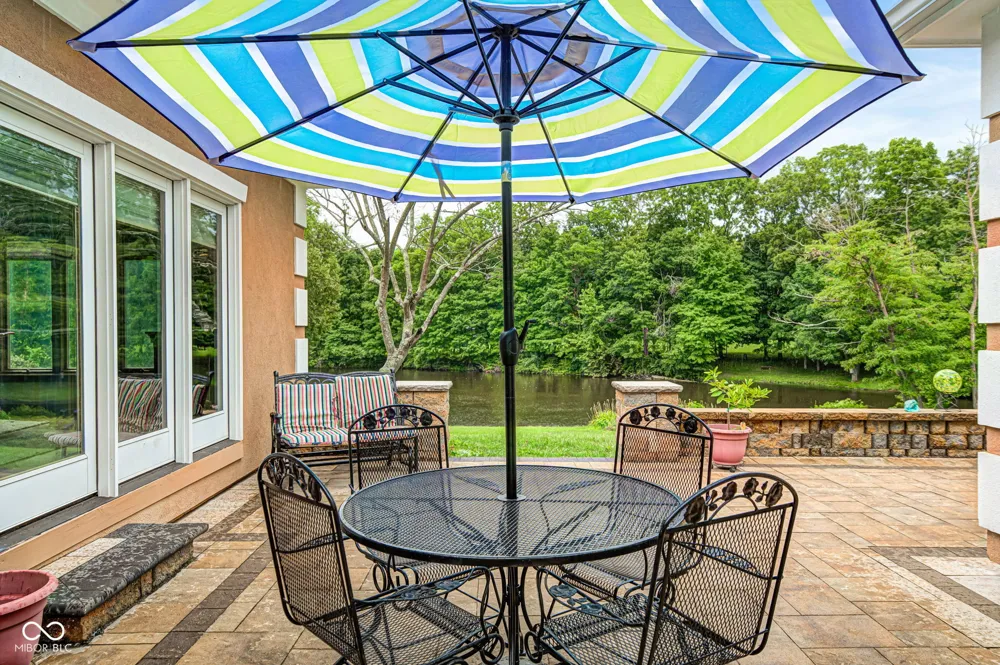 9337 Oak Creek Drive Mooresville, IN 46158